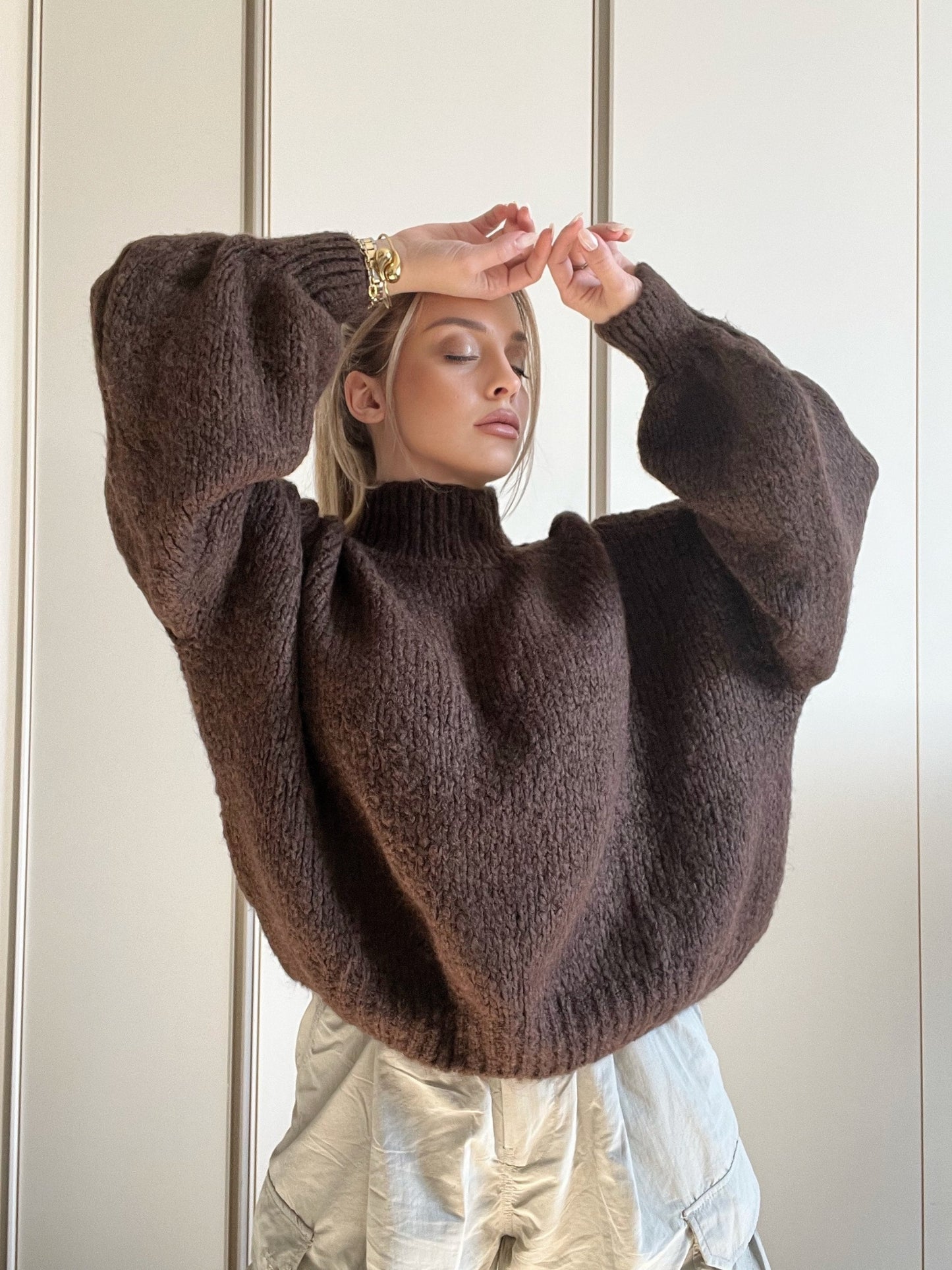 Maglione fluffy Brown collo